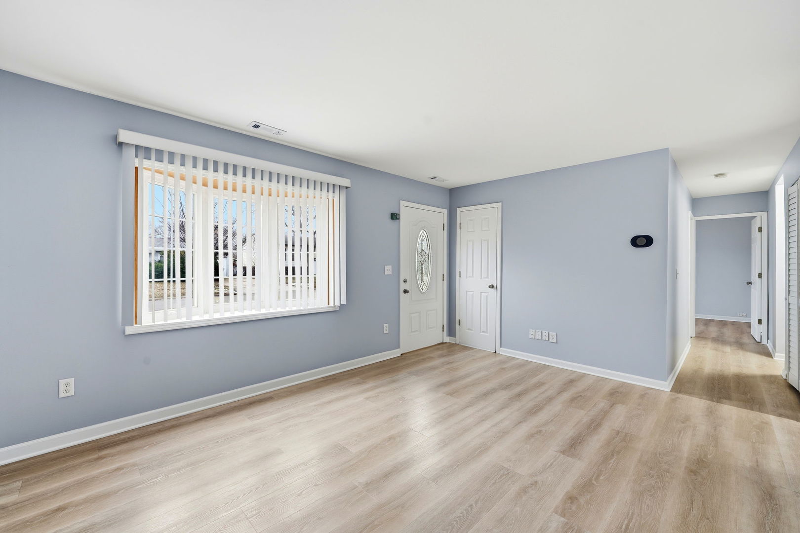 210 Willow Road, Streamwood, IL 60107