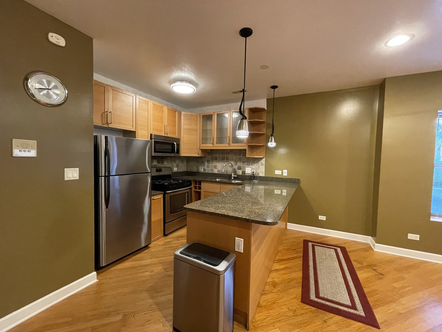 6938 S Dorchester Avenue #2, Chicago, IL 60637