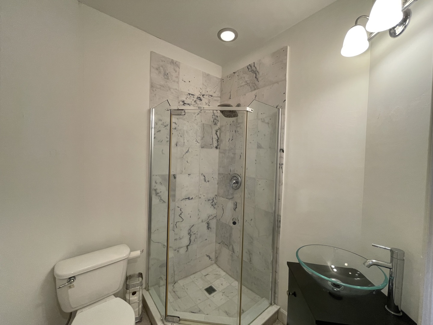 6938 S Dorchester Avenue #2, Chicago, IL 60637