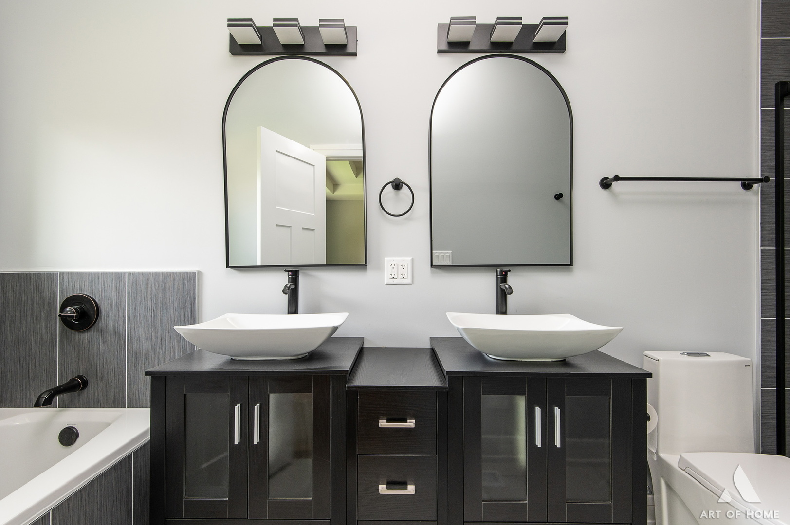 8650 Lockwood Avenue, Burbank, IL 60459