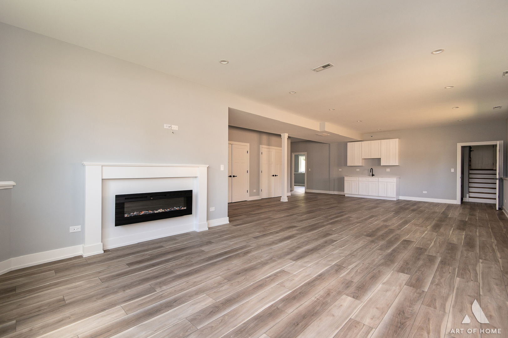 8650 Lockwood Avenue, Burbank, IL 60459