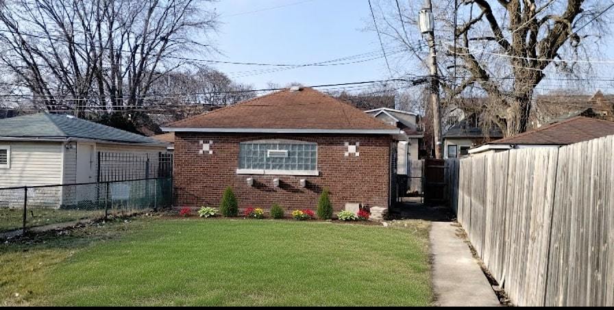 7926 S Michigan Avenue, Chicago, IL 60619