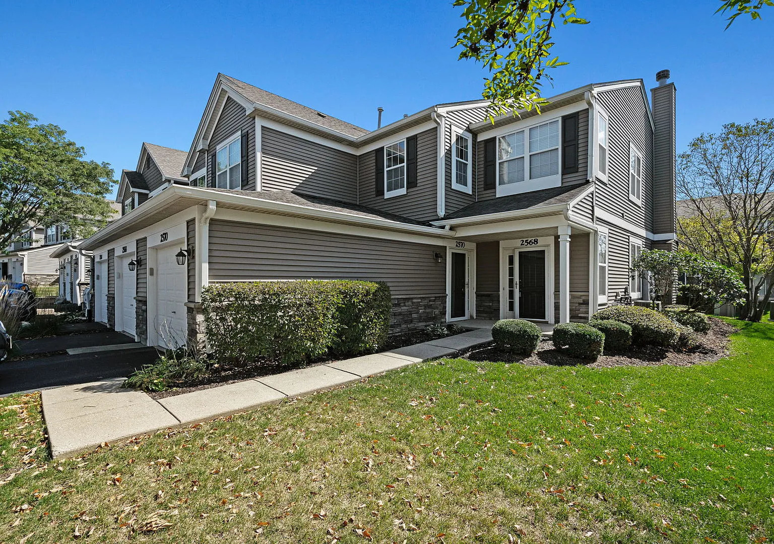 2568 Golf Ridge Circle #2568, Naperville, IL 60563