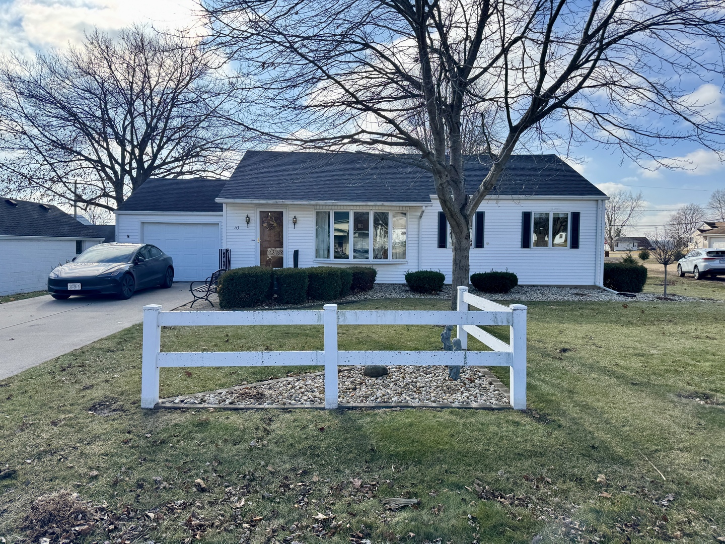 113 W 3rd Street, Wyanet, IL 61379