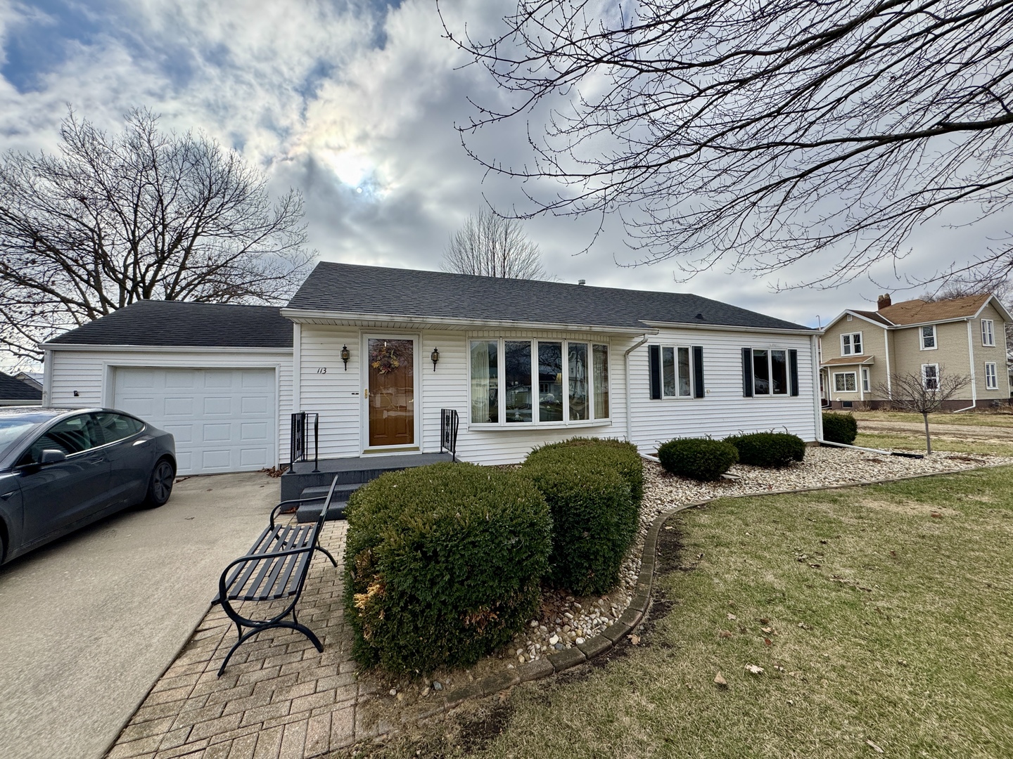 113 W 3rd Street, Wyanet, IL 61379