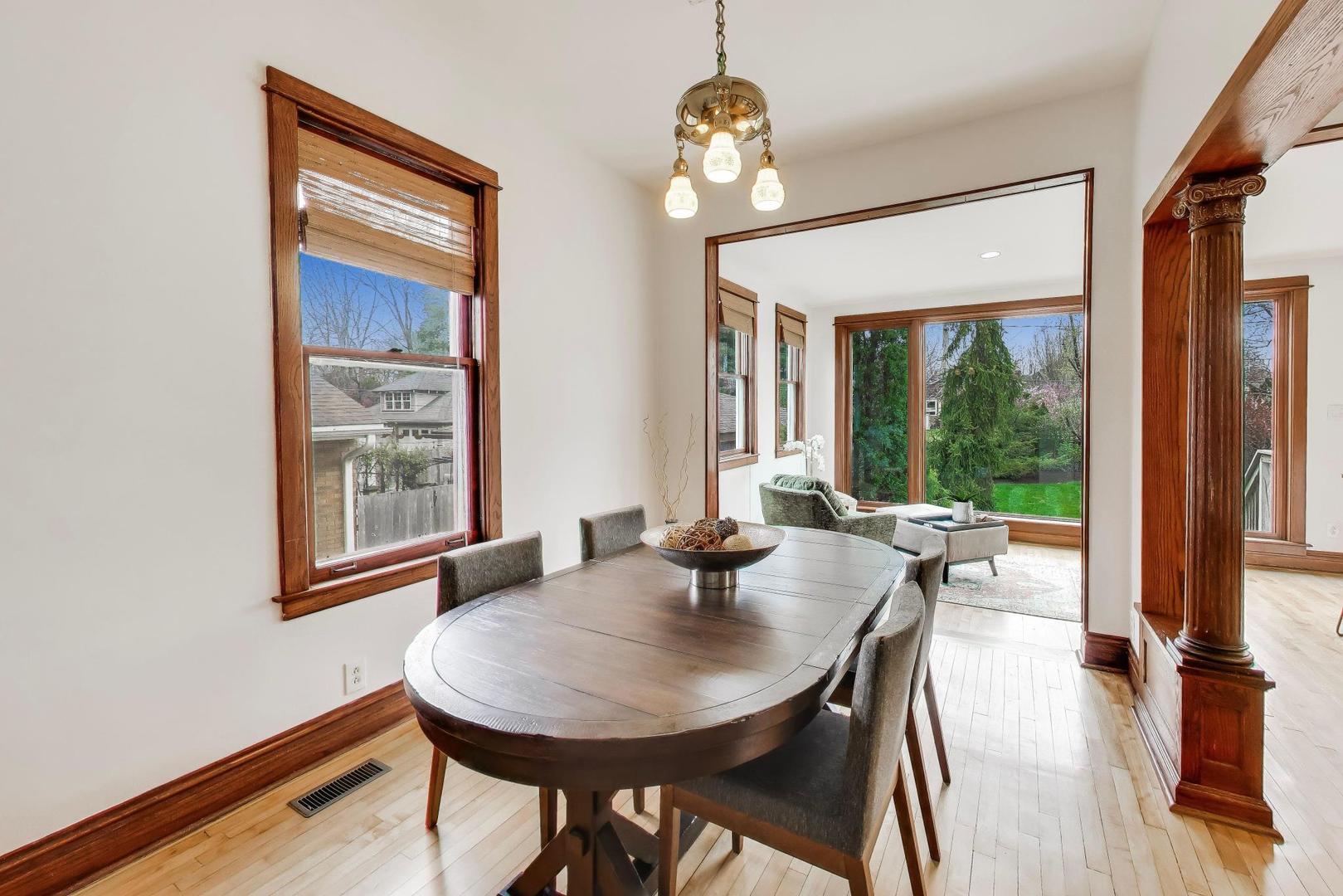 256 Blackhawk Road, Riverside, IL 60546