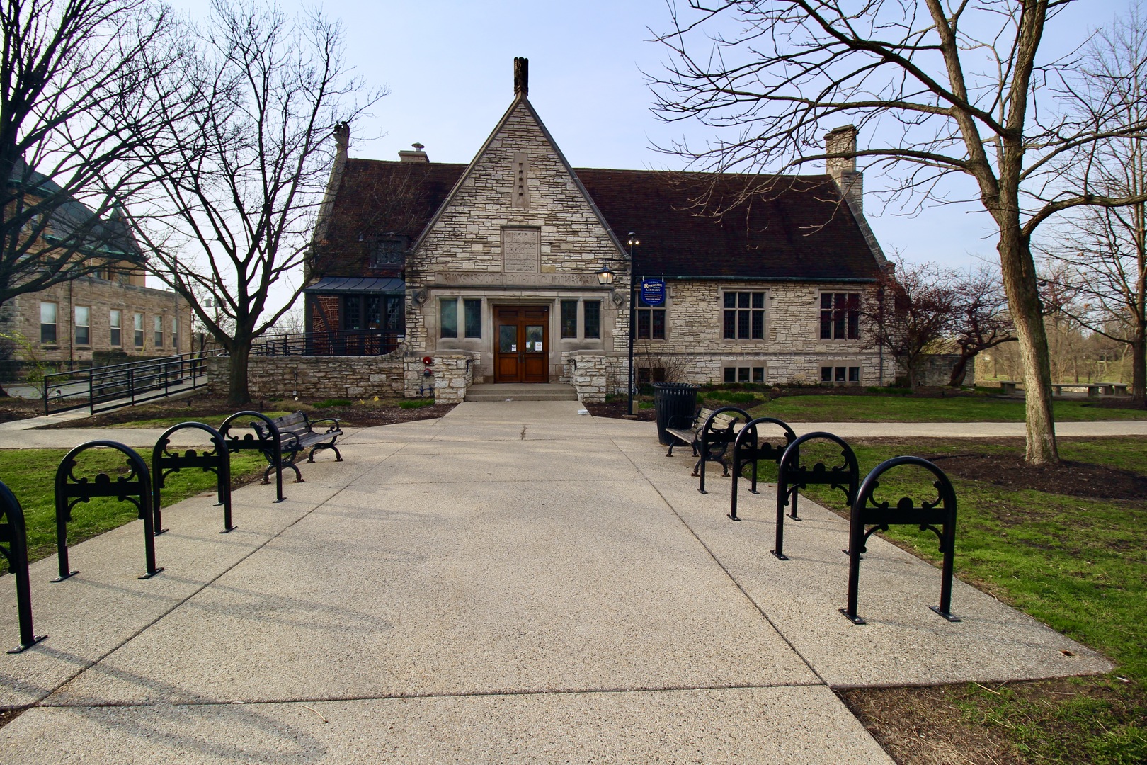 256 Blackhawk Road, Riverside, IL 60546