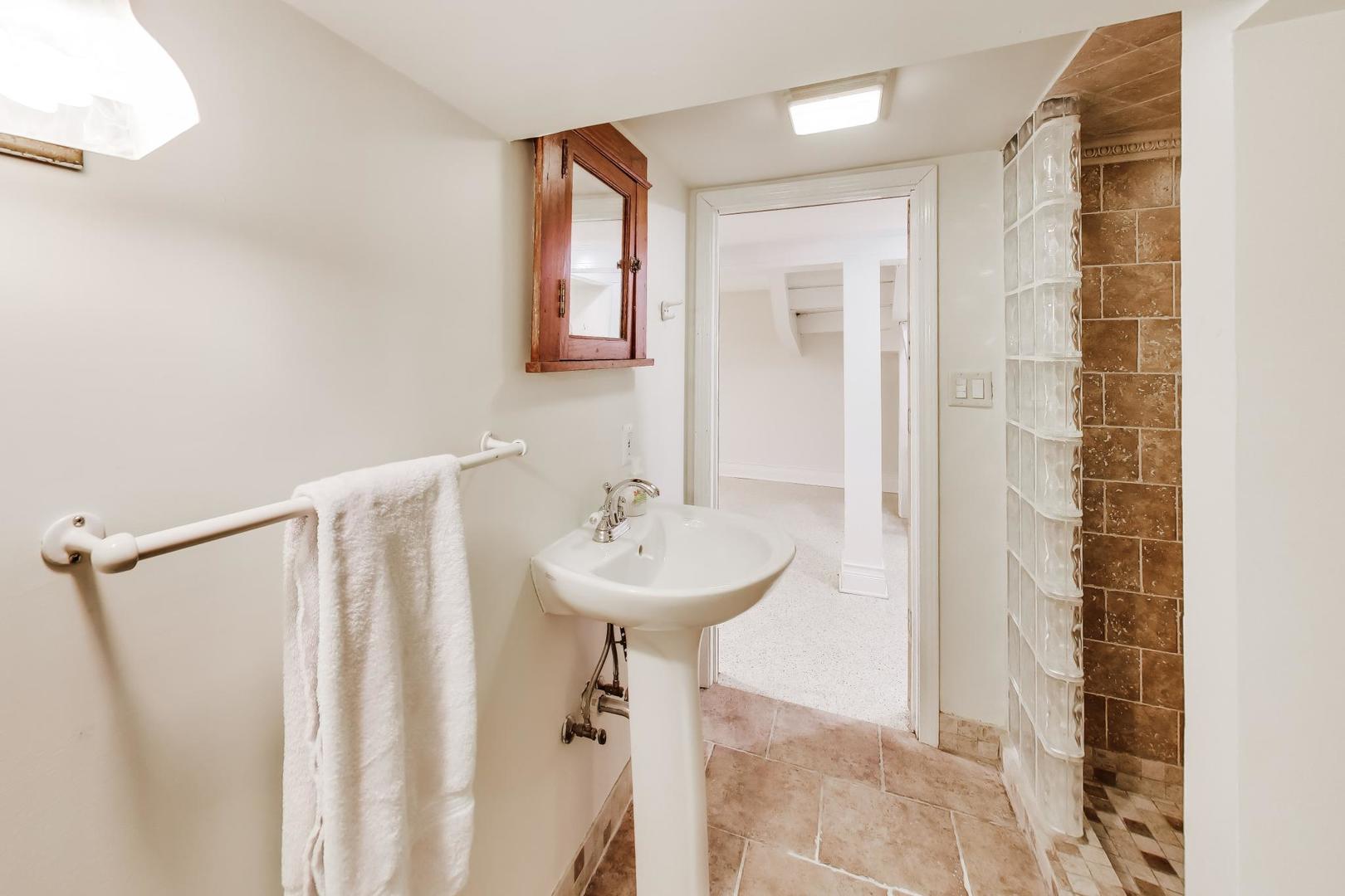 256 Blackhawk Road, Riverside, IL 60546