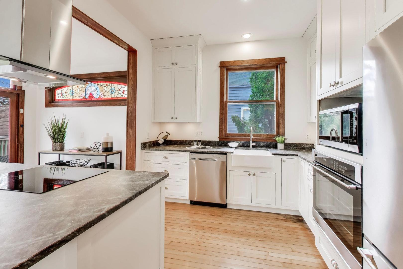 256 Blackhawk Road, Riverside, IL 60546