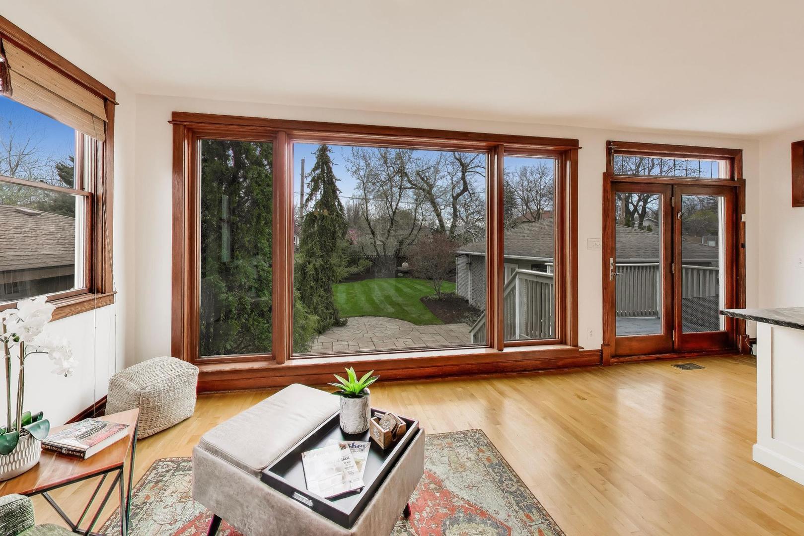 256 Blackhawk Road, Riverside, IL 60546