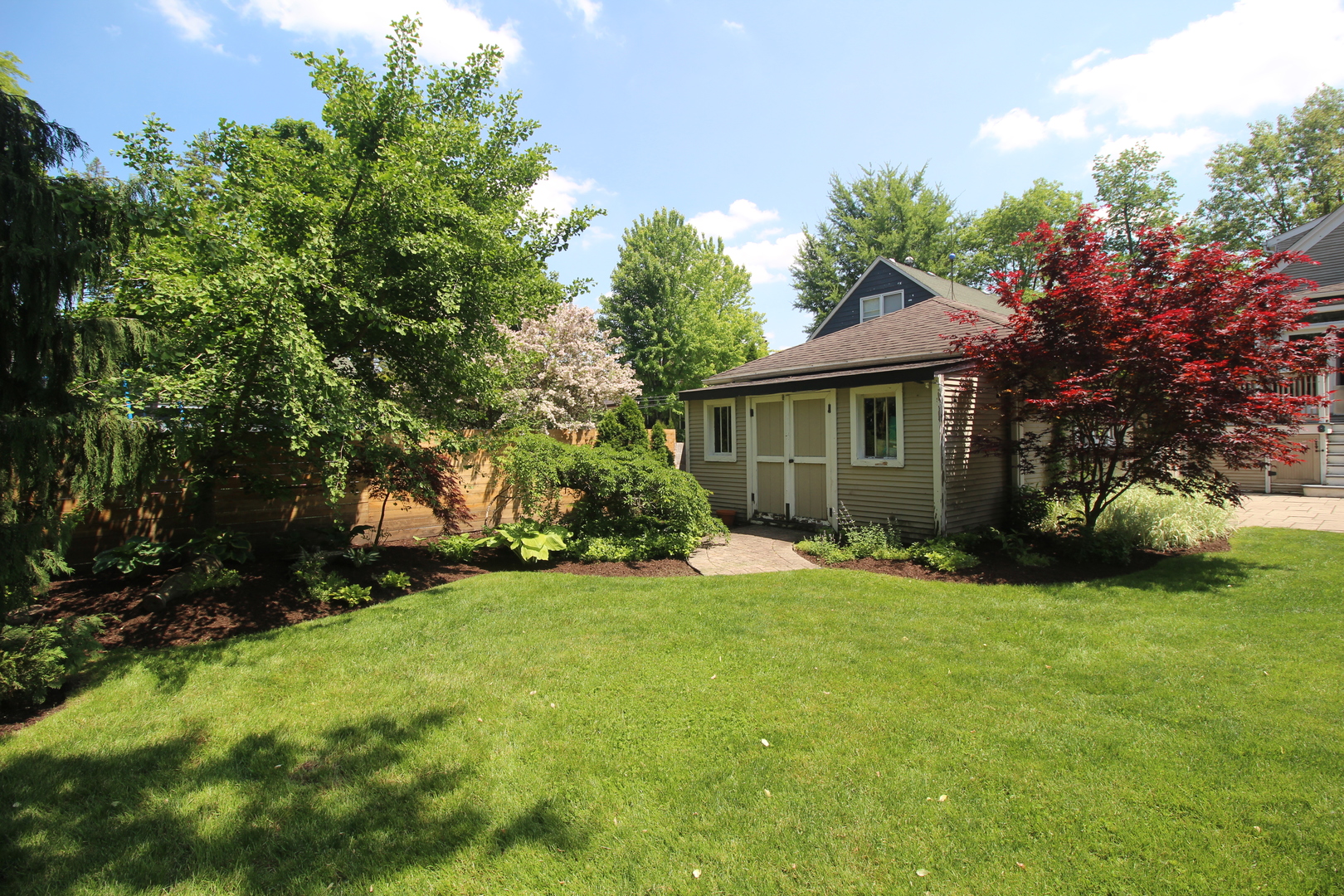 256 Blackhawk Road, Riverside, IL 60546