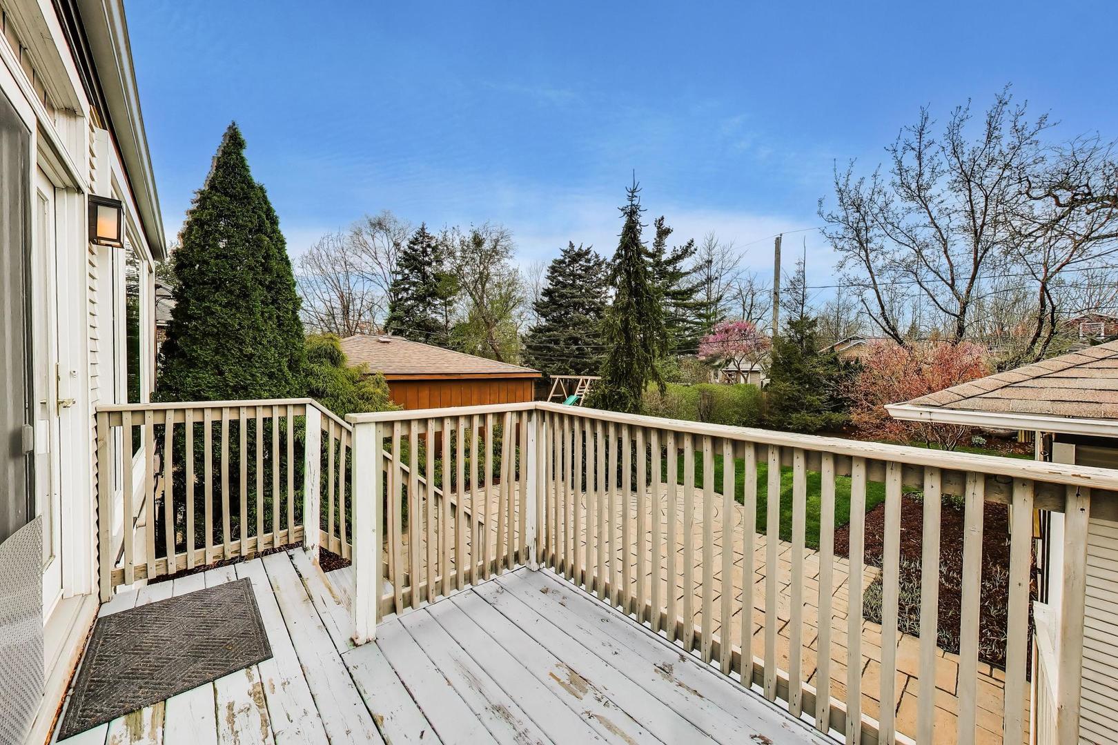 256 Blackhawk Road, Riverside, IL 60546