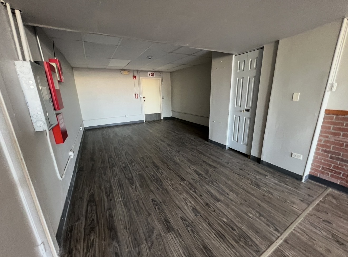 1639 W Irving Park Road #B, Hanover Park, IL 60133