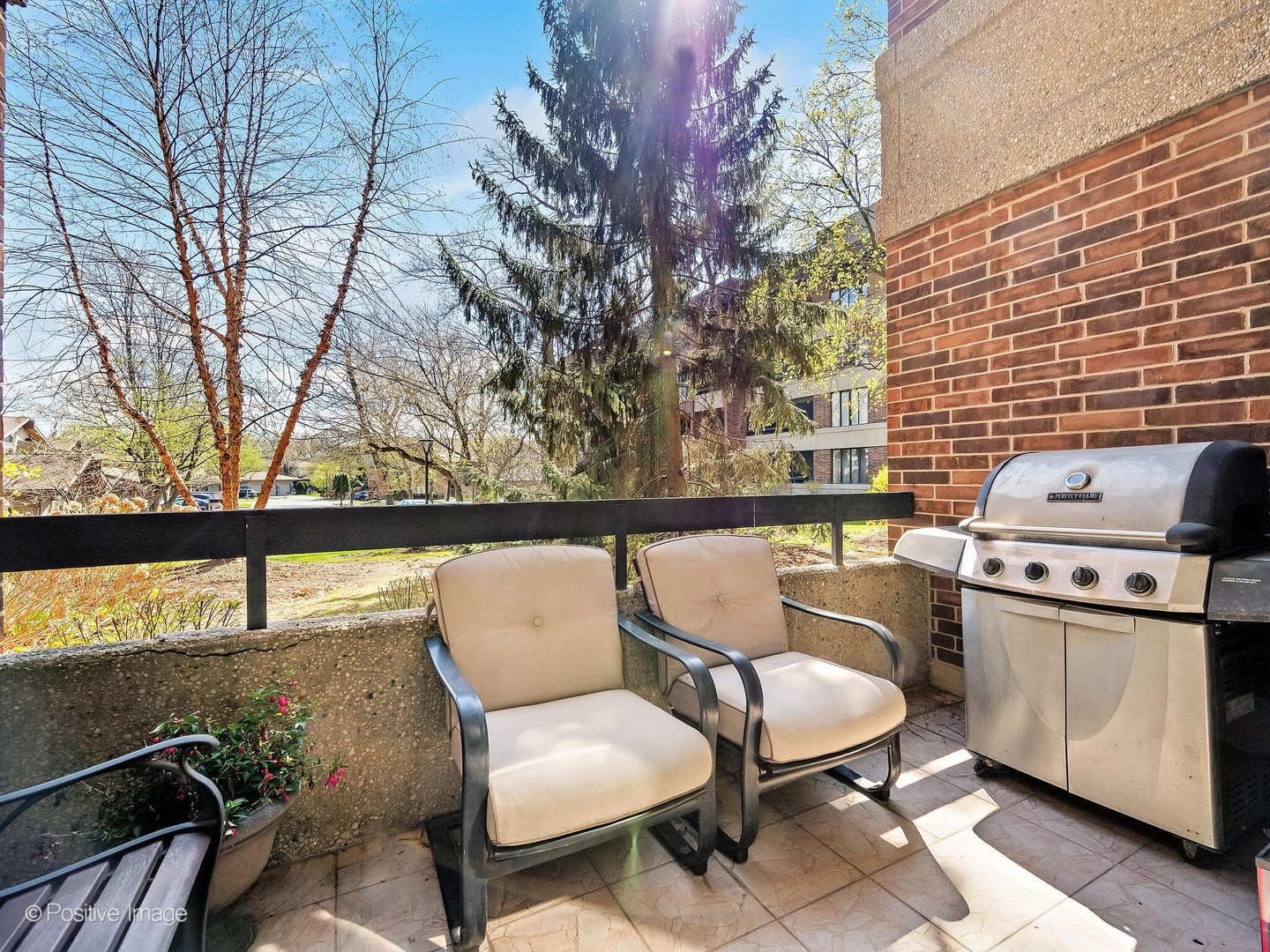 1401 Burr Oak Road #114B, Hinsdale, IL 60521