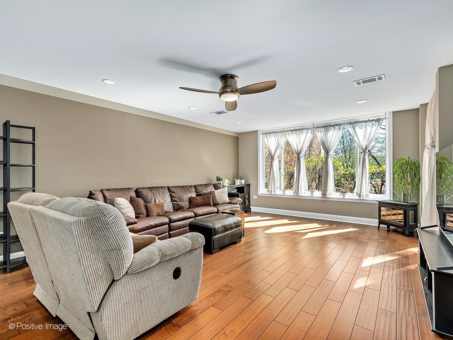 1401 Burr Oak Road #114B, Hinsdale, IL 60521