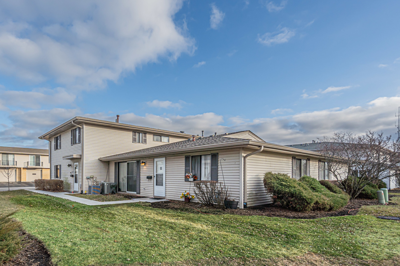 204 Nauset Lane #204, Schaumburg, IL 60194