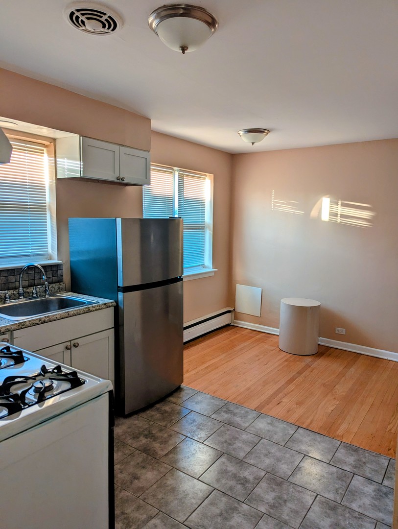 406 E 109th Street #2N, Chicago, IL 60628