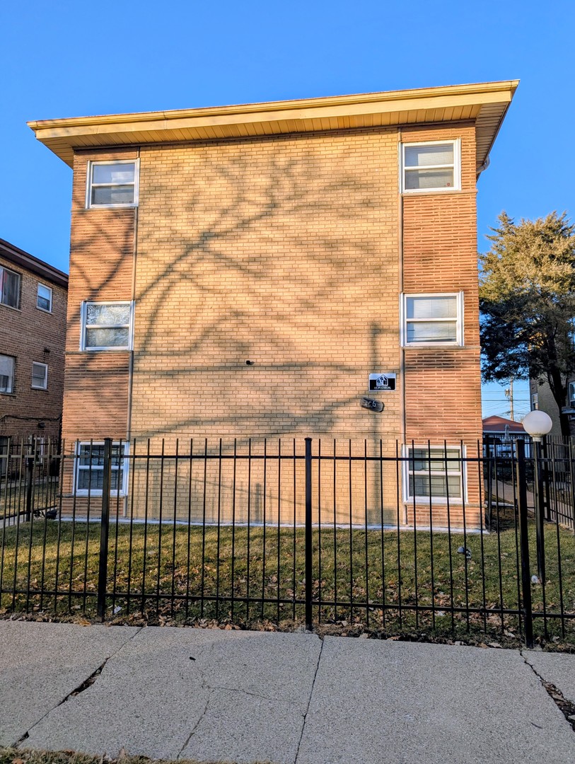 406 E 109th Street #2N, Chicago, IL 60628