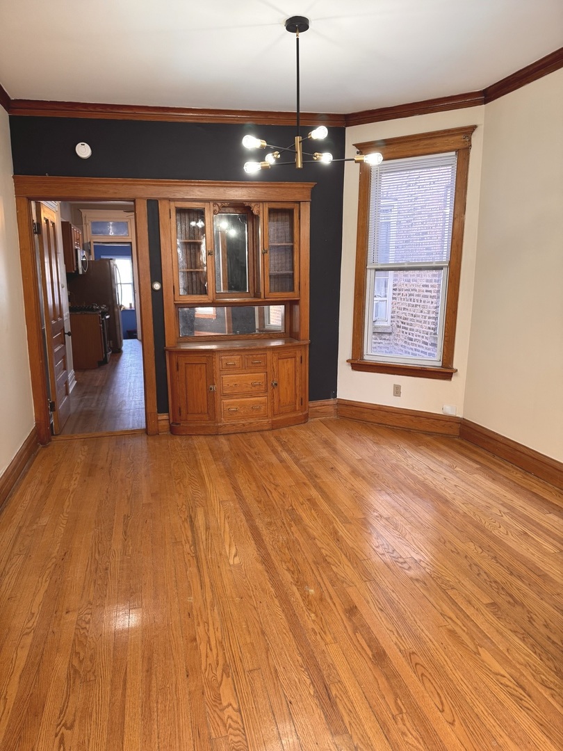 2927 N Sacramento Avenue #2, Chicago, IL 60618