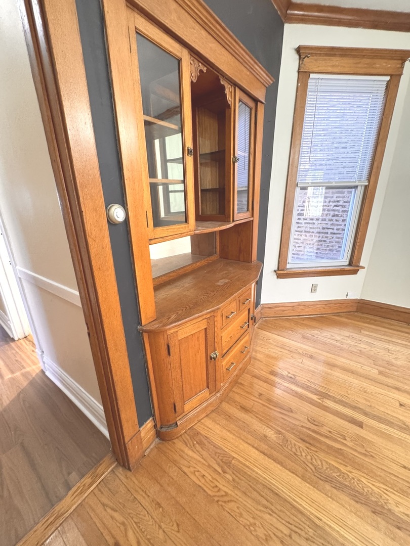 2927 N Sacramento Avenue #2, Chicago, IL 60618