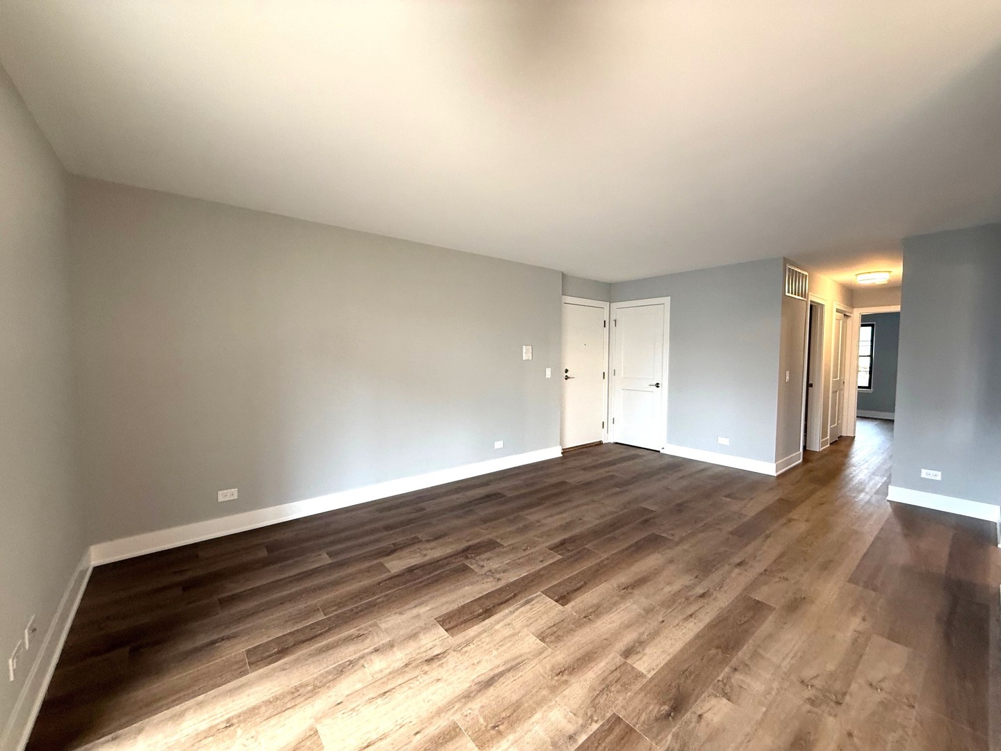 1221 Sandhurst Court #C1, Schaumburg, IL 60193