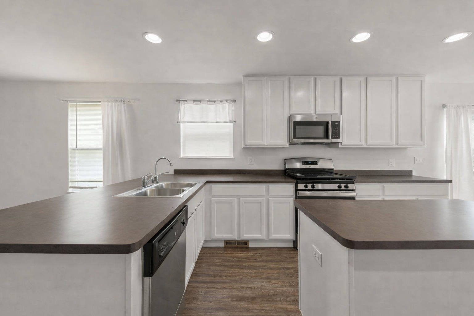 114 Schmidt Court, Plano, IL 60545