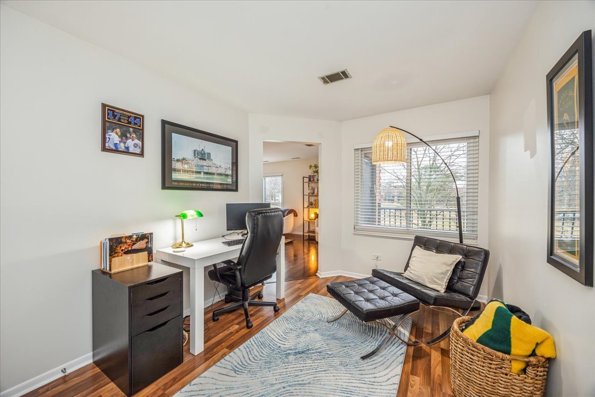 6425 Clarendon Hills Road #211, Willowbrook, IL 60527