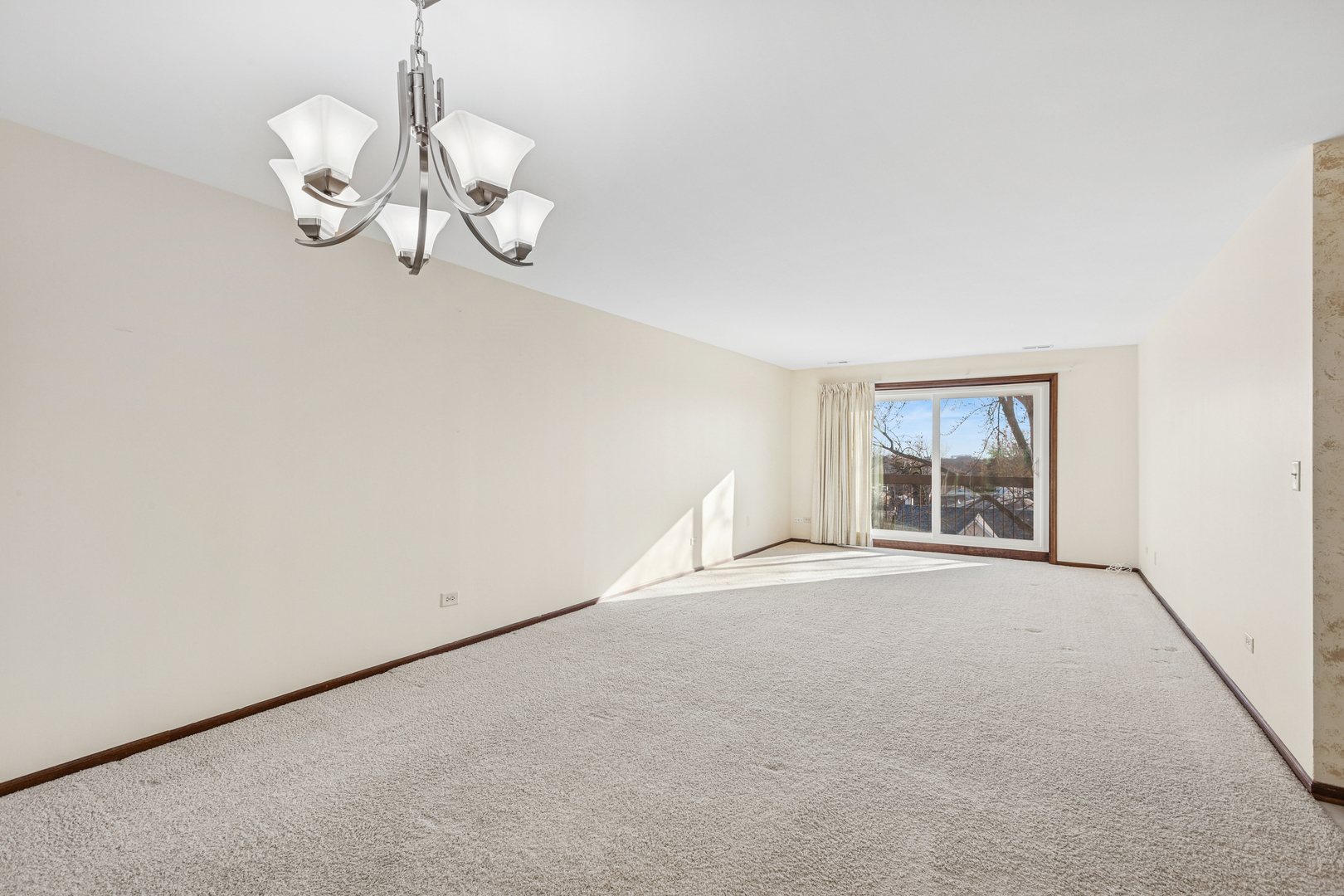 9500 N Washington Street #505, Niles, IL 60714