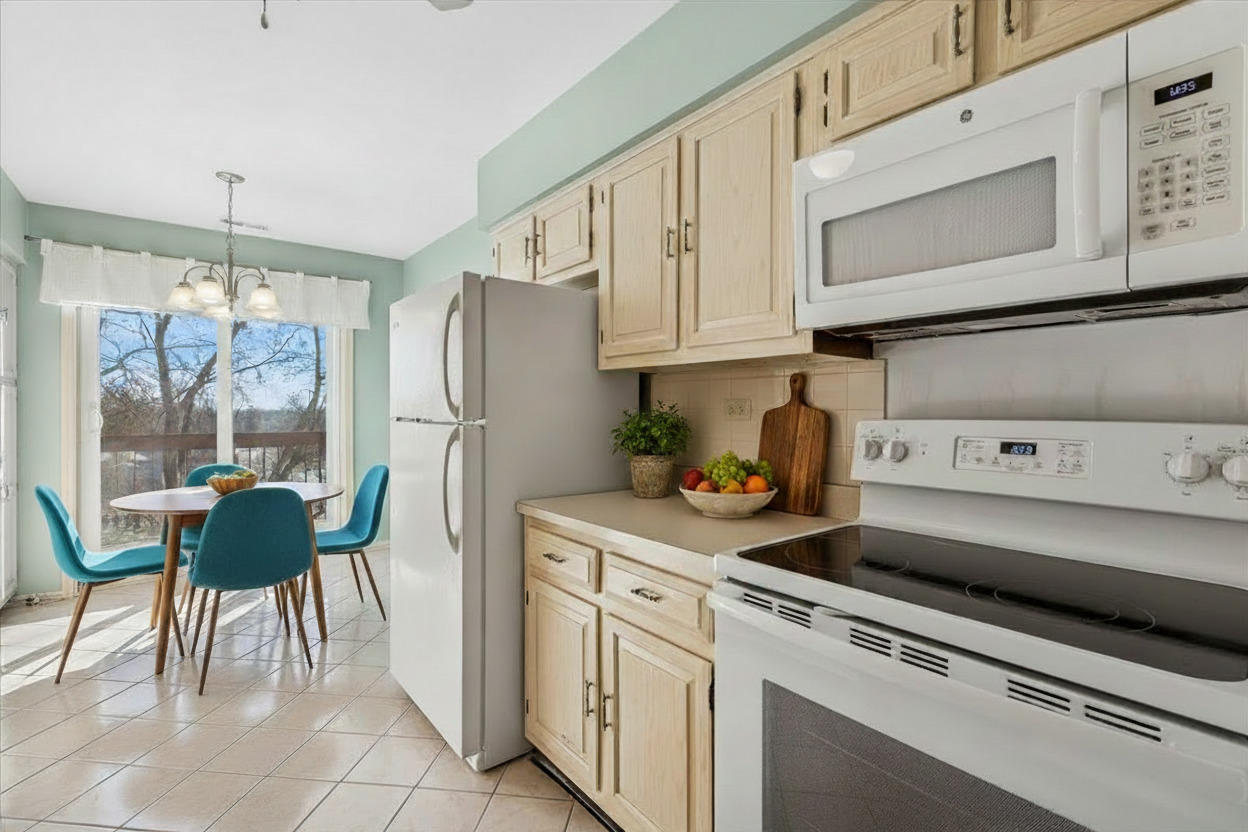 9500 N Washington Street #505, Niles, IL 60714