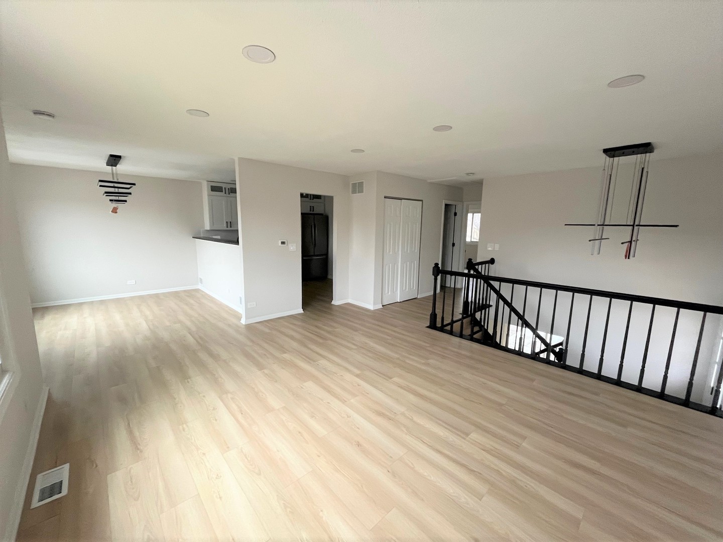 1842 Nautilus Lane, Hanover Park, IL 60133