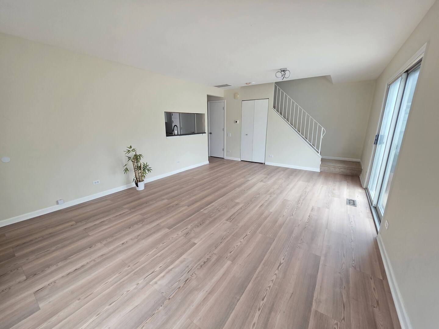 482 Betsy Ross Court #482, Aurora, IL 60504