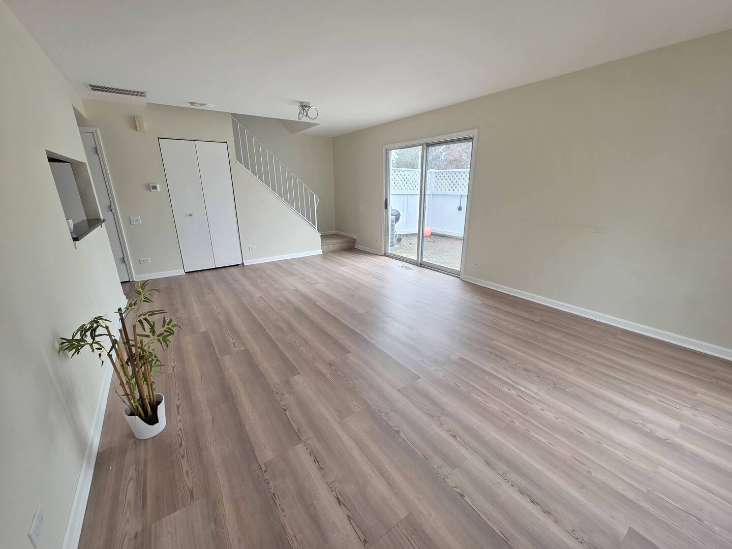 482 Betsy Ross Court #482, Aurora, IL 60504