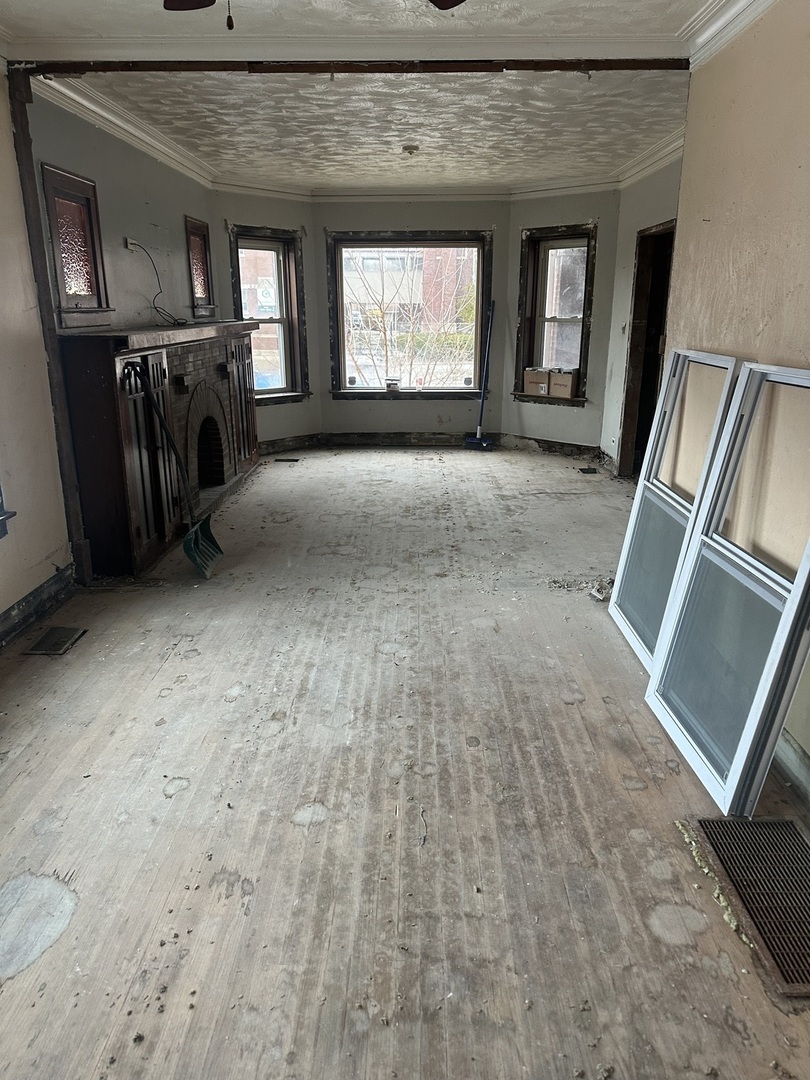 11809 S Indiana Avenue, Chicago, IL 60628