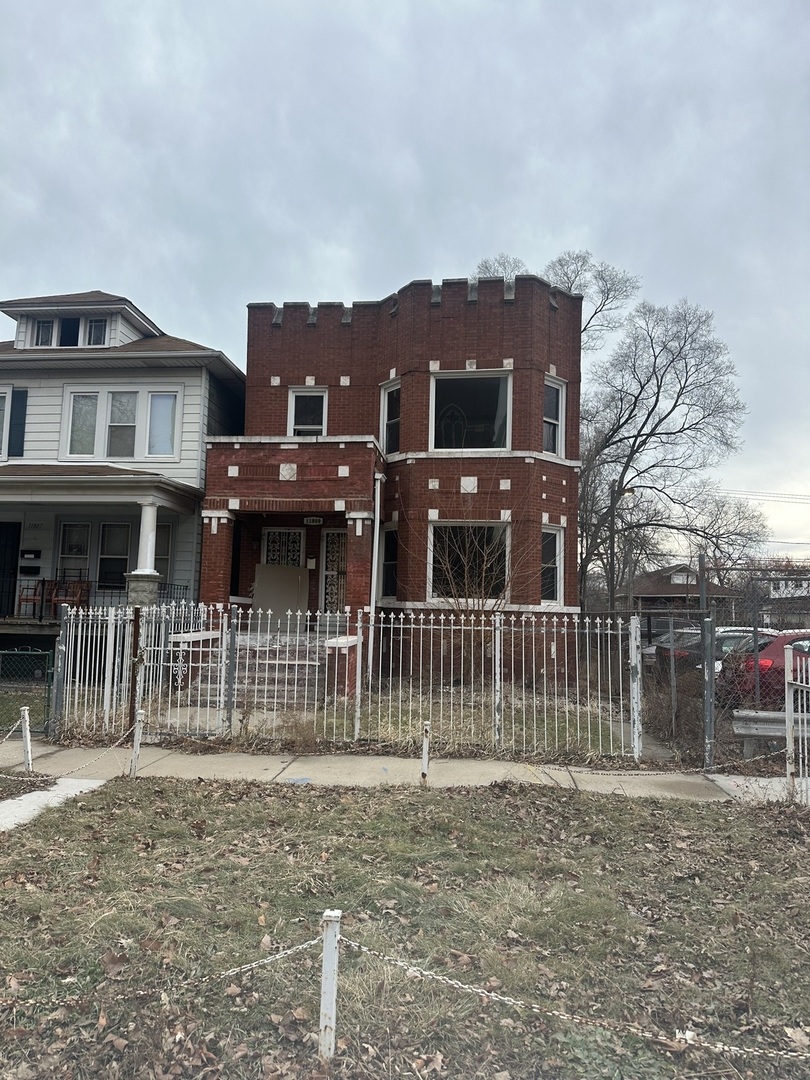 11809 S Indiana Avenue, Chicago, IL 60628