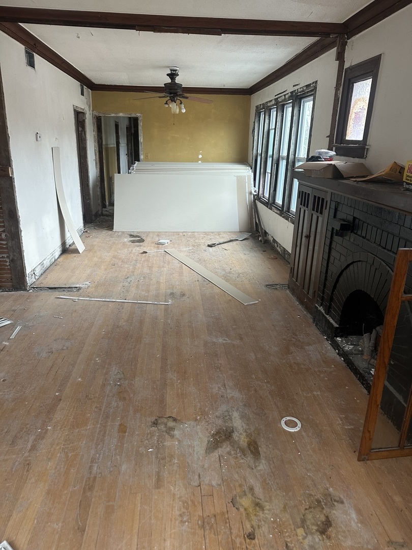 11809 S Indiana Avenue, Chicago, IL 60628