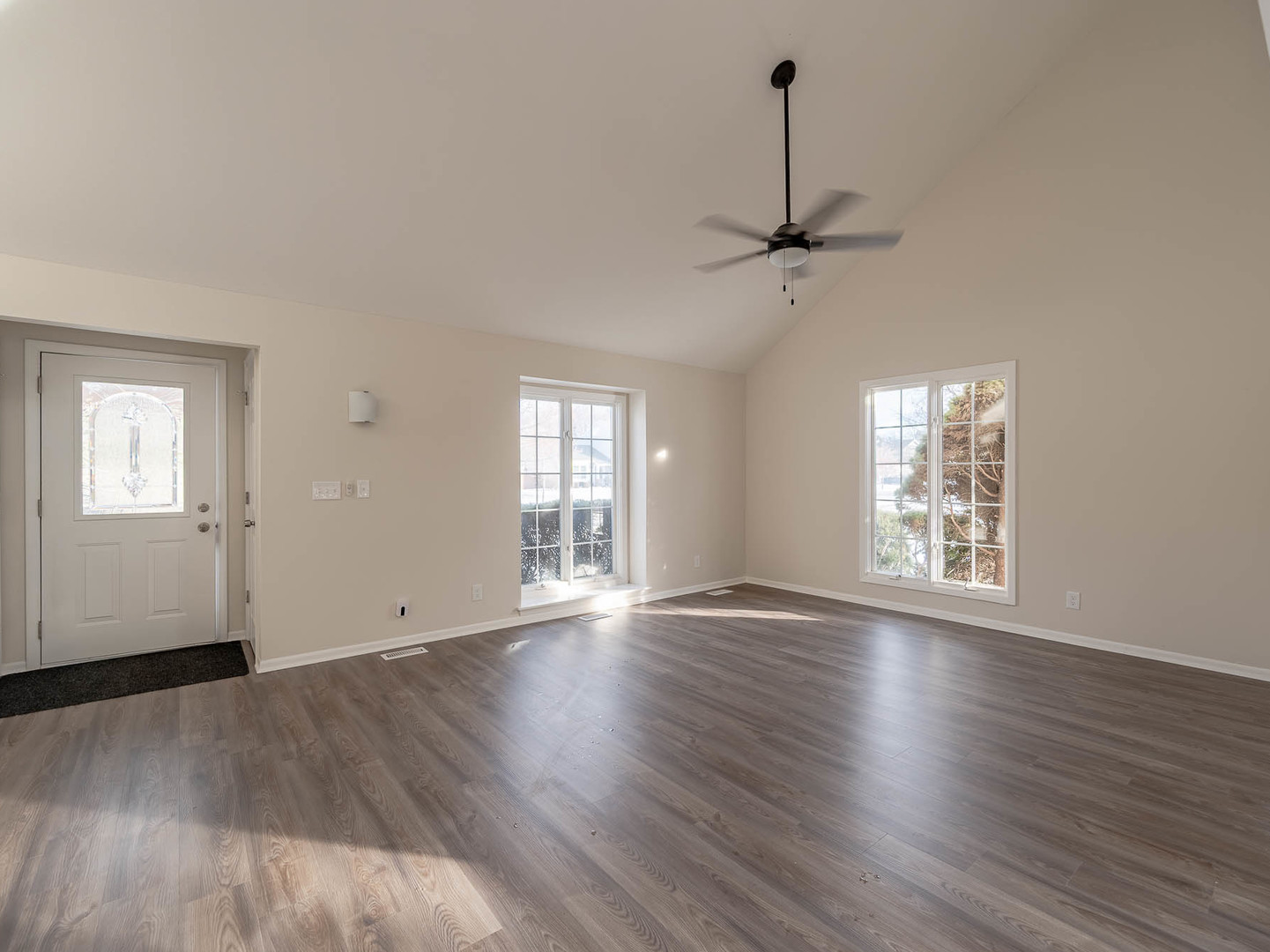 715 Concord Drive, Crystal Lake, IL 60014