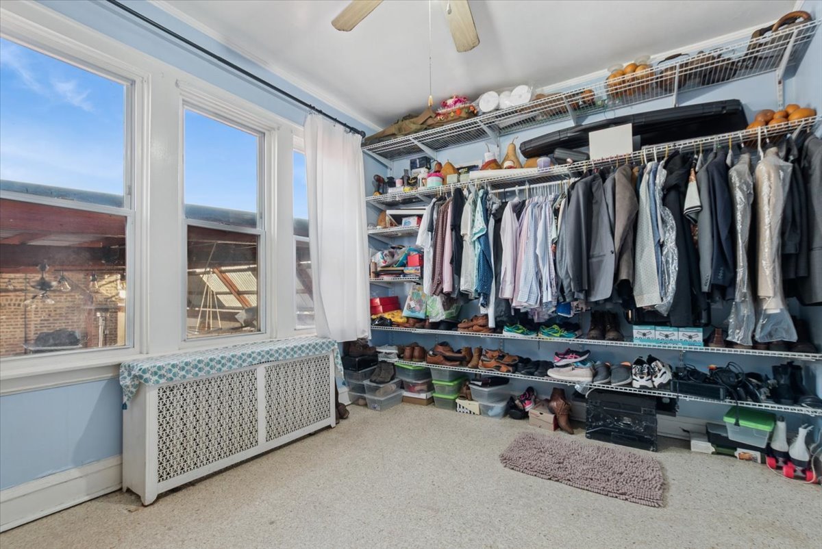 5701 S Maplewood Avenue, Chicago, IL 60629