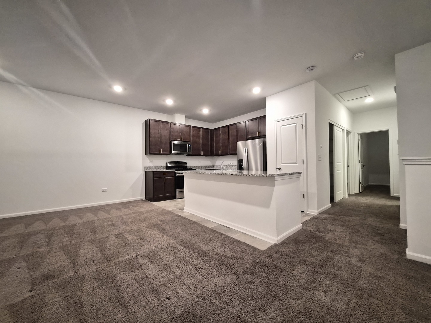 4391 Chelsea Manor Circle #4391, Aurora, IL 60504