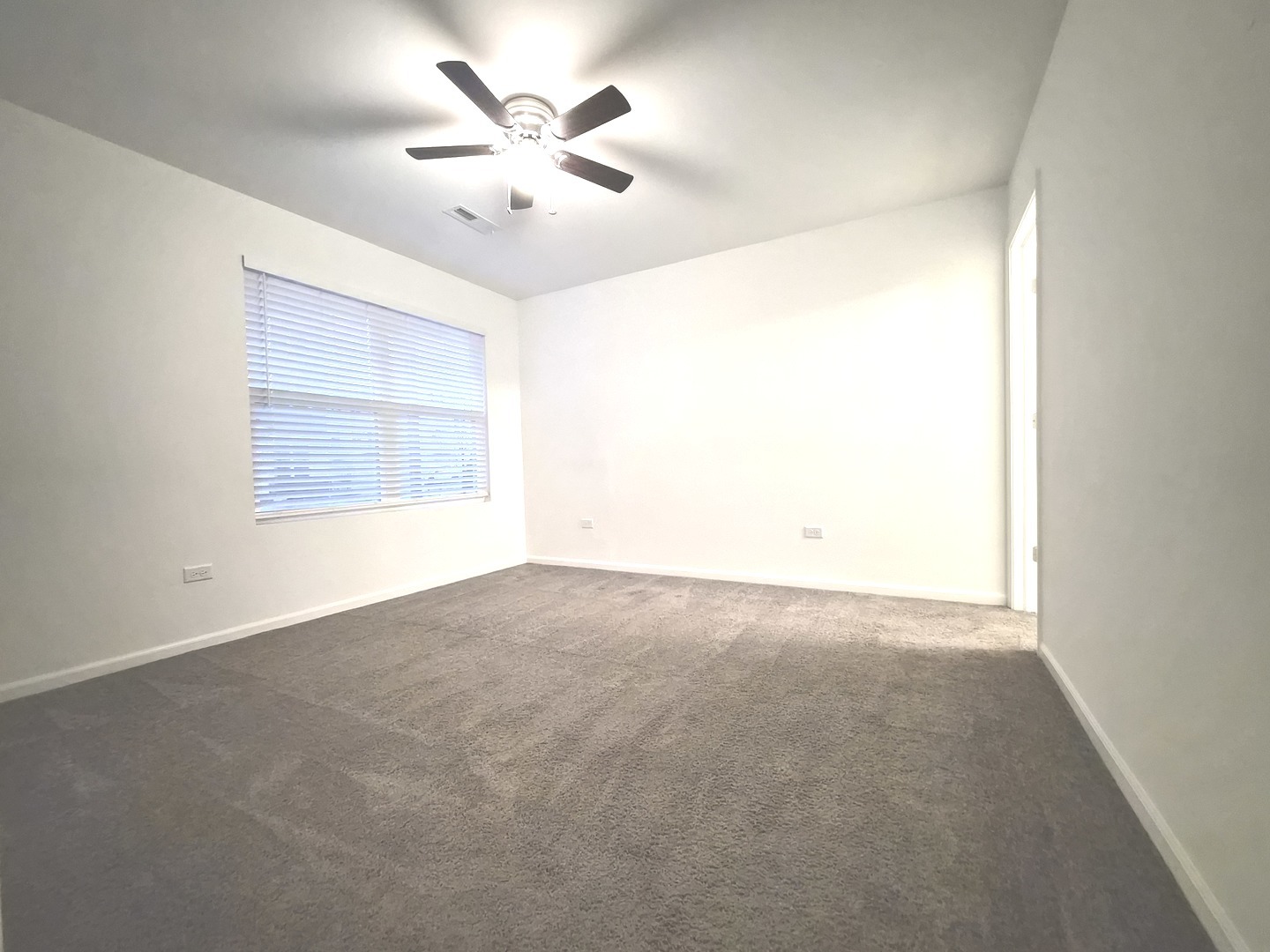 4391 Chelsea Manor Circle #4391, Aurora, IL 60504