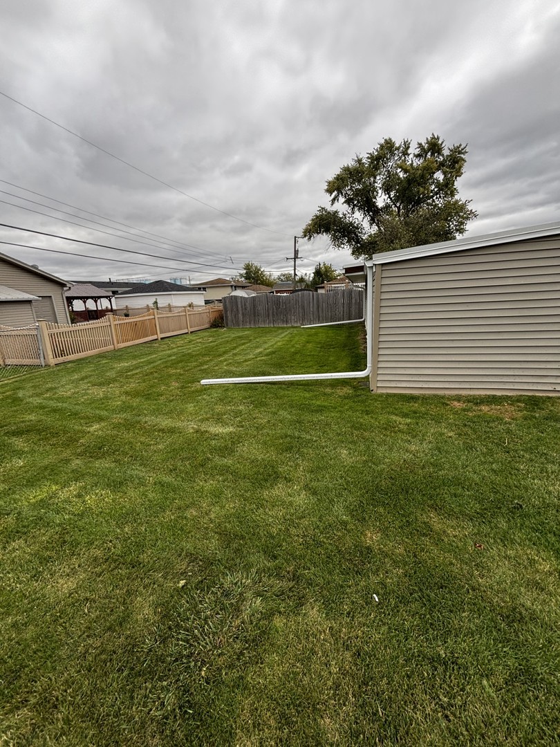 7722 W 81st Place, Bridgeview, IL 60455