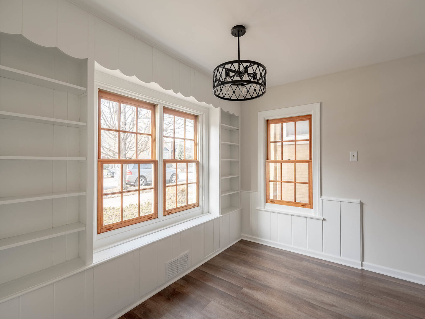 5635 N Kostner Avenue, Chicago, IL 60646