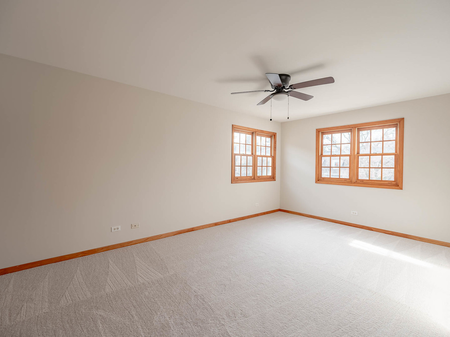 5635 N Kostner Avenue, Chicago, IL 60646