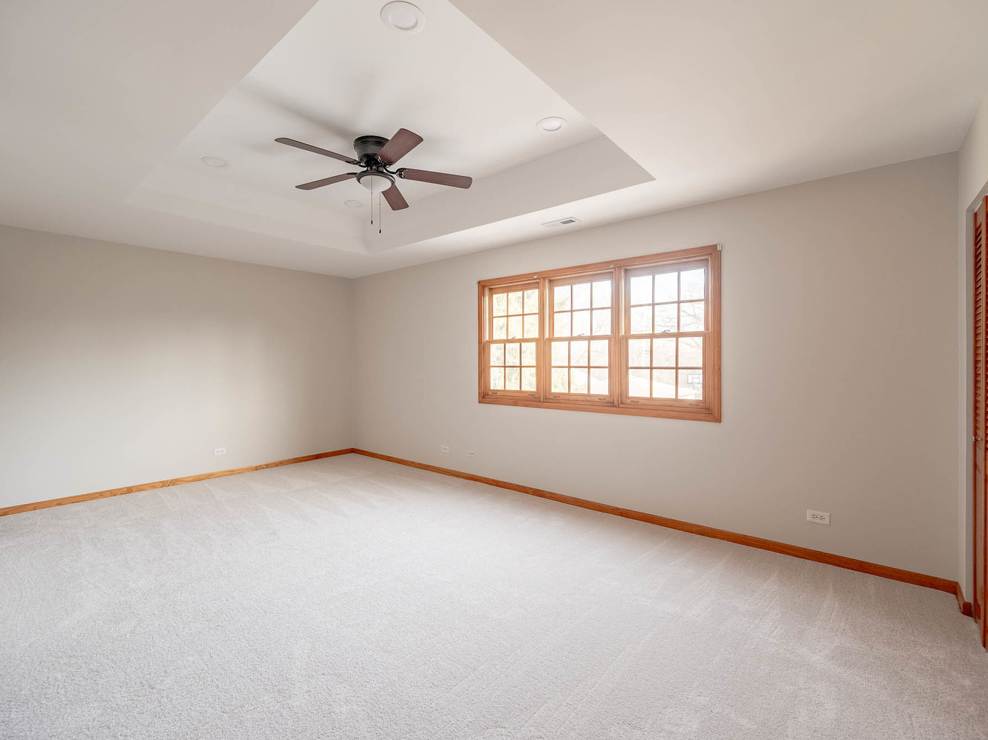 5635 N Kostner Avenue, Chicago, IL 60646