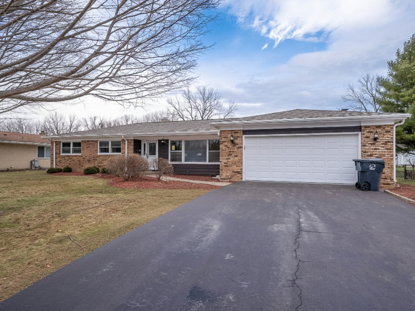9836 W Paxton Drive, Beach Park, IL 60099