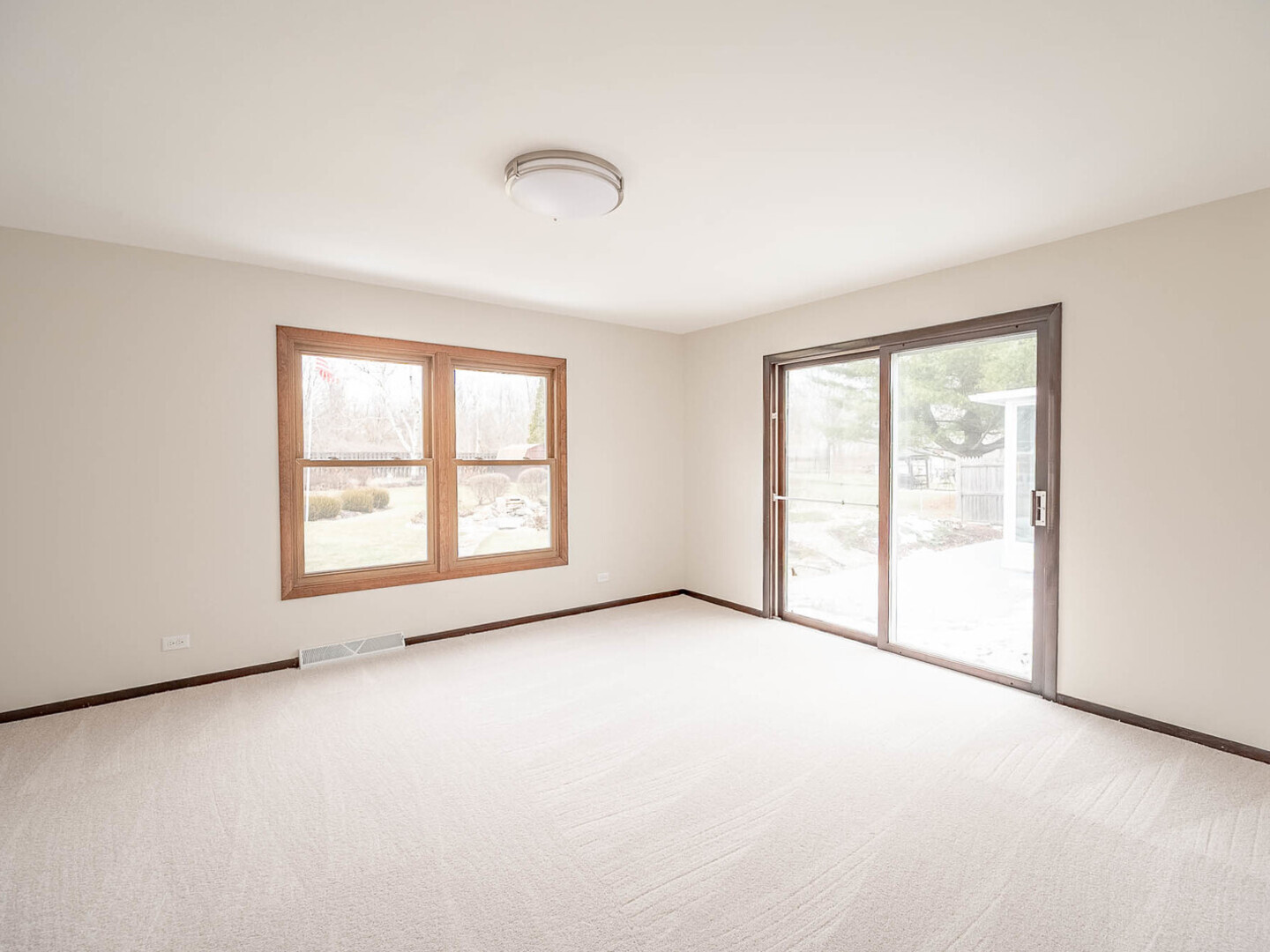 9836 W Paxton Drive, Beach Park, IL 60099