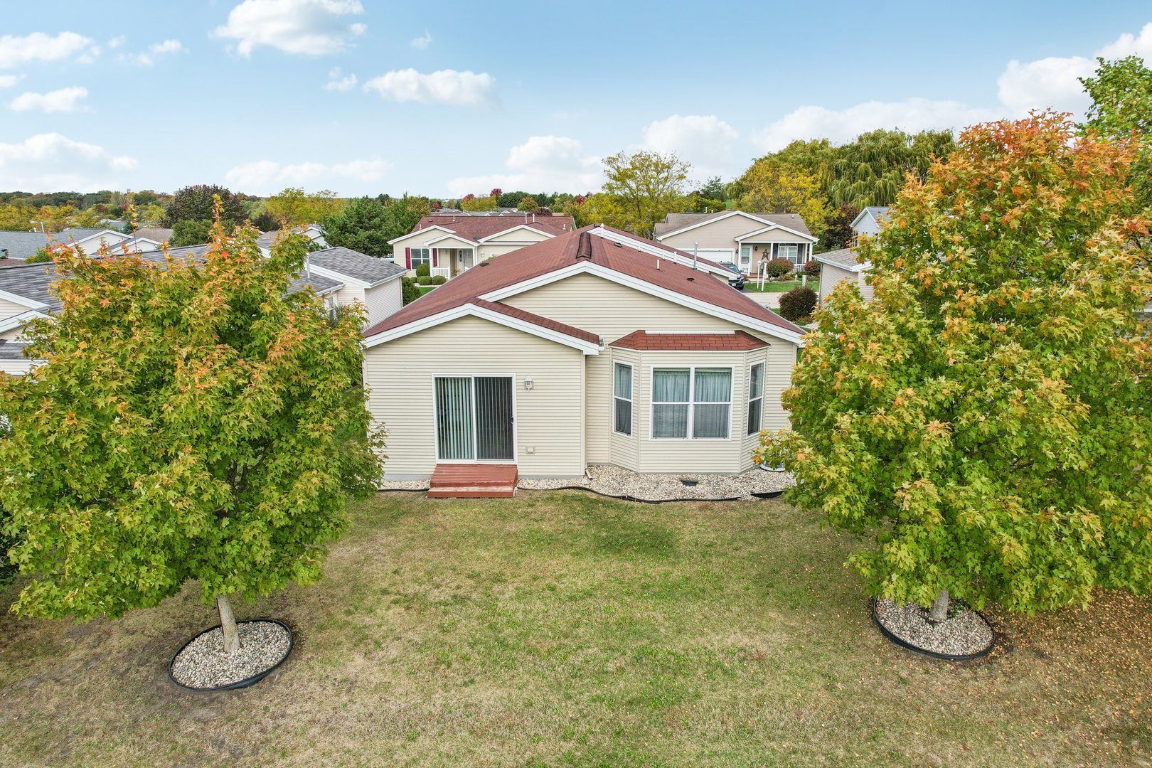 3306 Stakes Lane, Grayslake, IL 60030