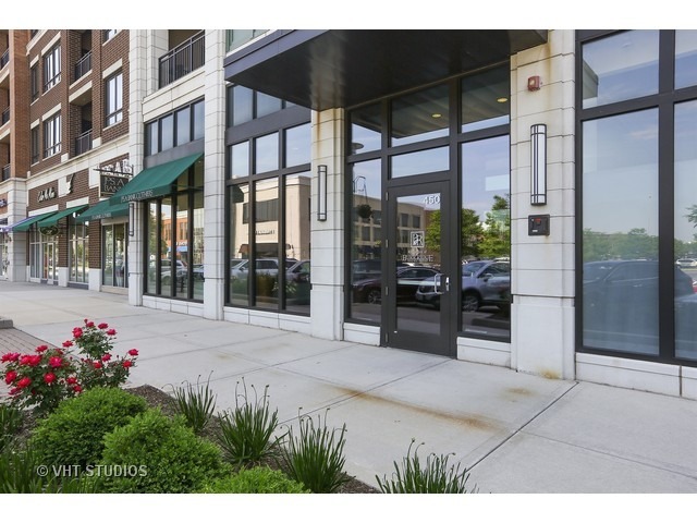 450 VILLAGE CENTER Drive #413, Burr Ridge, IL 60527