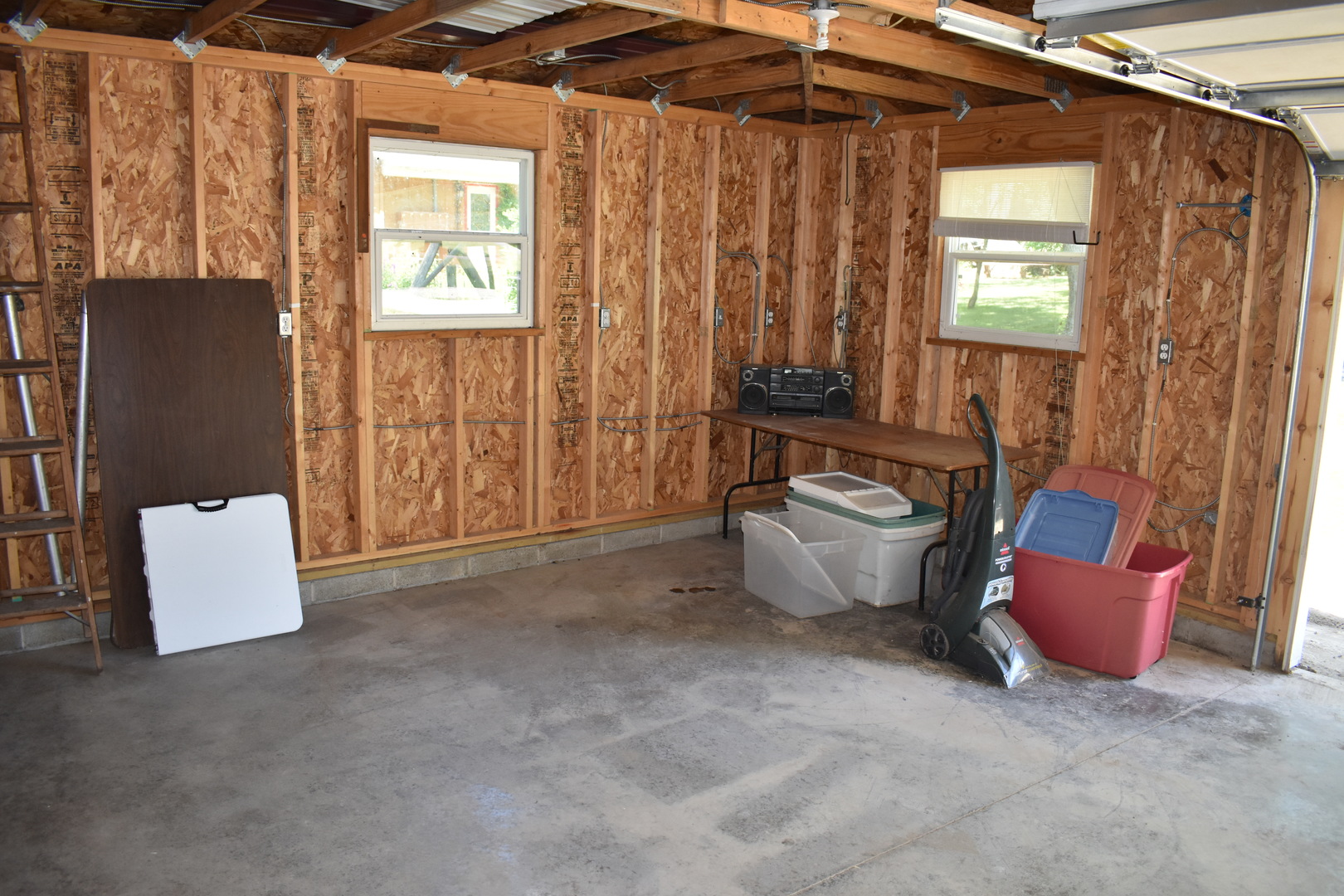 404 Wolfe Drive, Loda, IL 60948