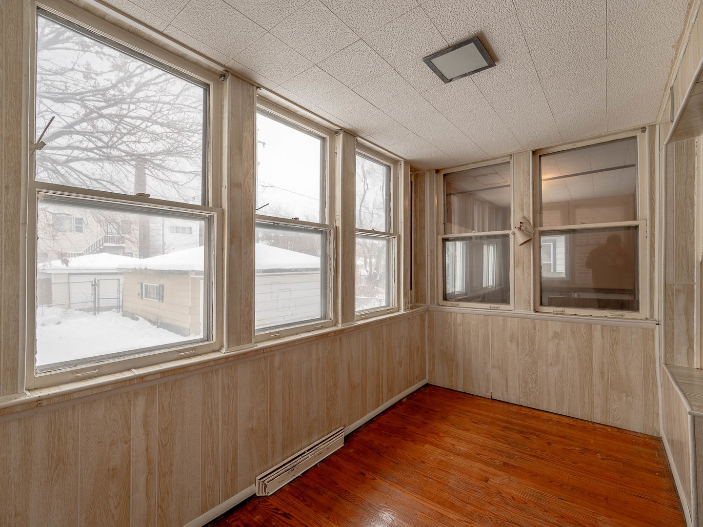 8025 S Euclid Avenue, Chicago, IL 60617