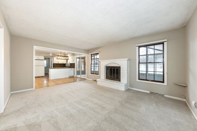 903 Canyon Run Road, Naperville, IL 60565